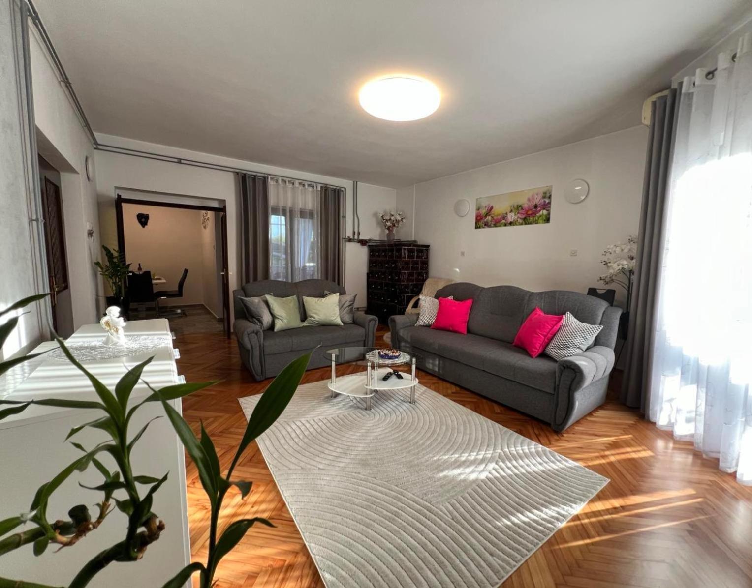 Apartment Tigo - 2 Bedrooms, 2 Bathrooms, Terrace And Big Garden Fažana Dış mekan fotoğraf